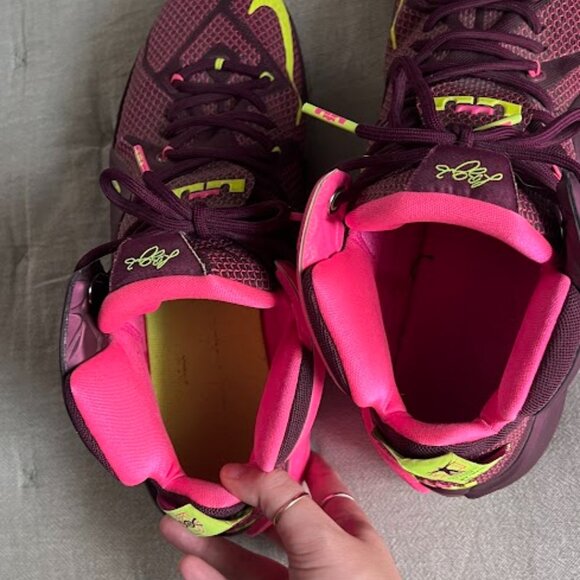 Nike LeBron 12 Double Helix Merlot Volt - Picture 5 of 12